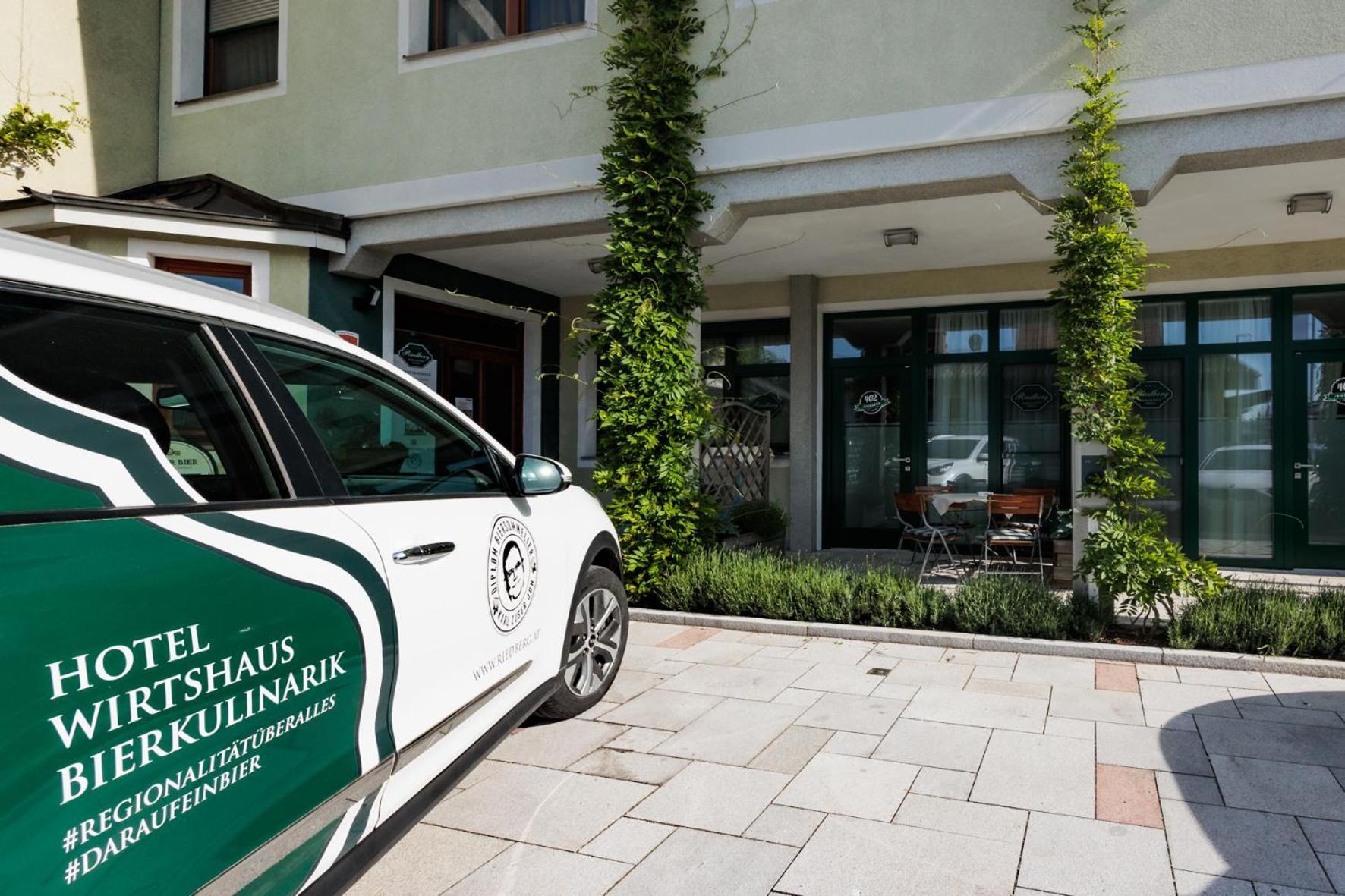Biergasthof Riedberg Ried im Innkreis Exterior photo